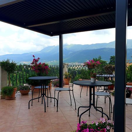 Amaranto99 Acomodação com café da manhã LʼAquila Exterior foto