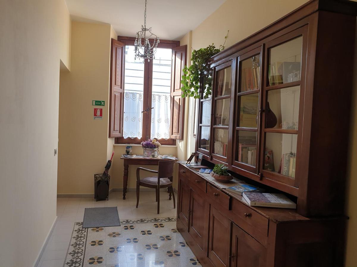Amaranto99 Acomodação com café da manhã LʼAquila Exterior foto